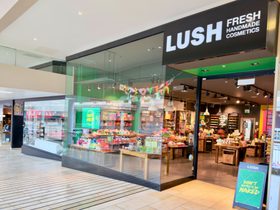 Lush Store Banner