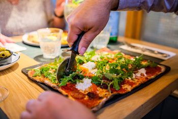 Pizza Express Customer Serving 104