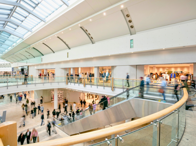 Who's open late at Metrocentre