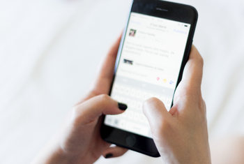 Phone banner 750x560pix