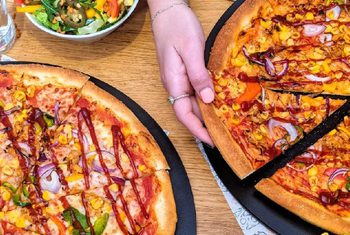 Pizza hut banner 750x560 px