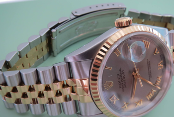 The watch repair centre banner 750x560 px