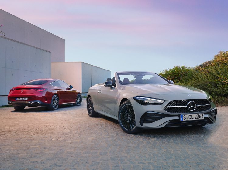 Mercedes-Benz in Town Square