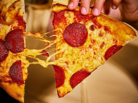 Frankie Bennys Pizza Image