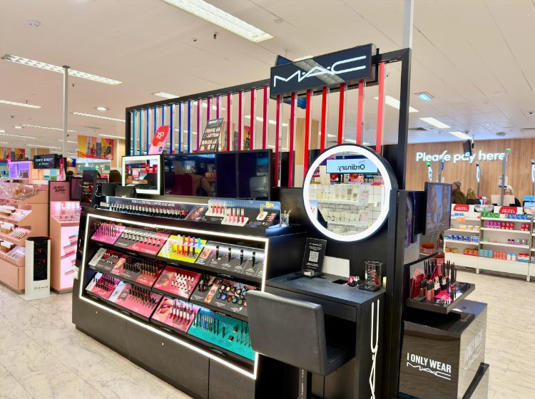 Complimentary Services at MAC