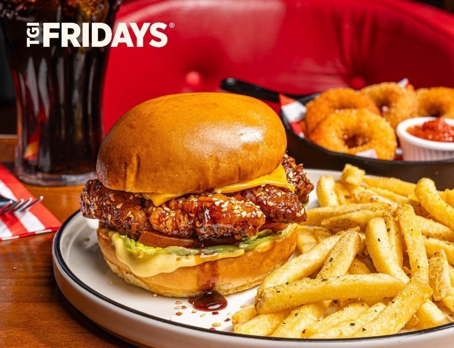 Everyday Trio's at Fridays